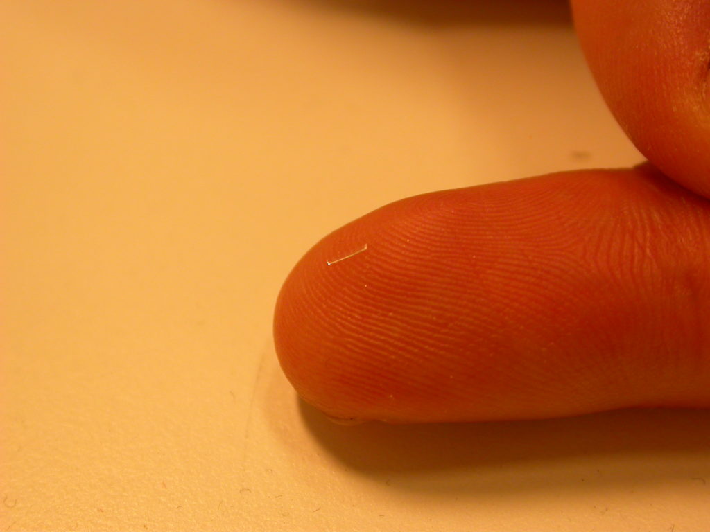 NEW SOLUTIONS FOR OPHTHALMIC DRUG DELIVERY USING BIODEGRADABLE SILICA